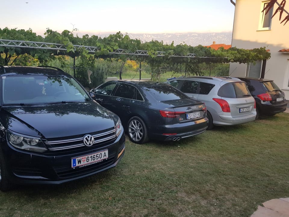 Apartments Nikol Apartment in Lopar