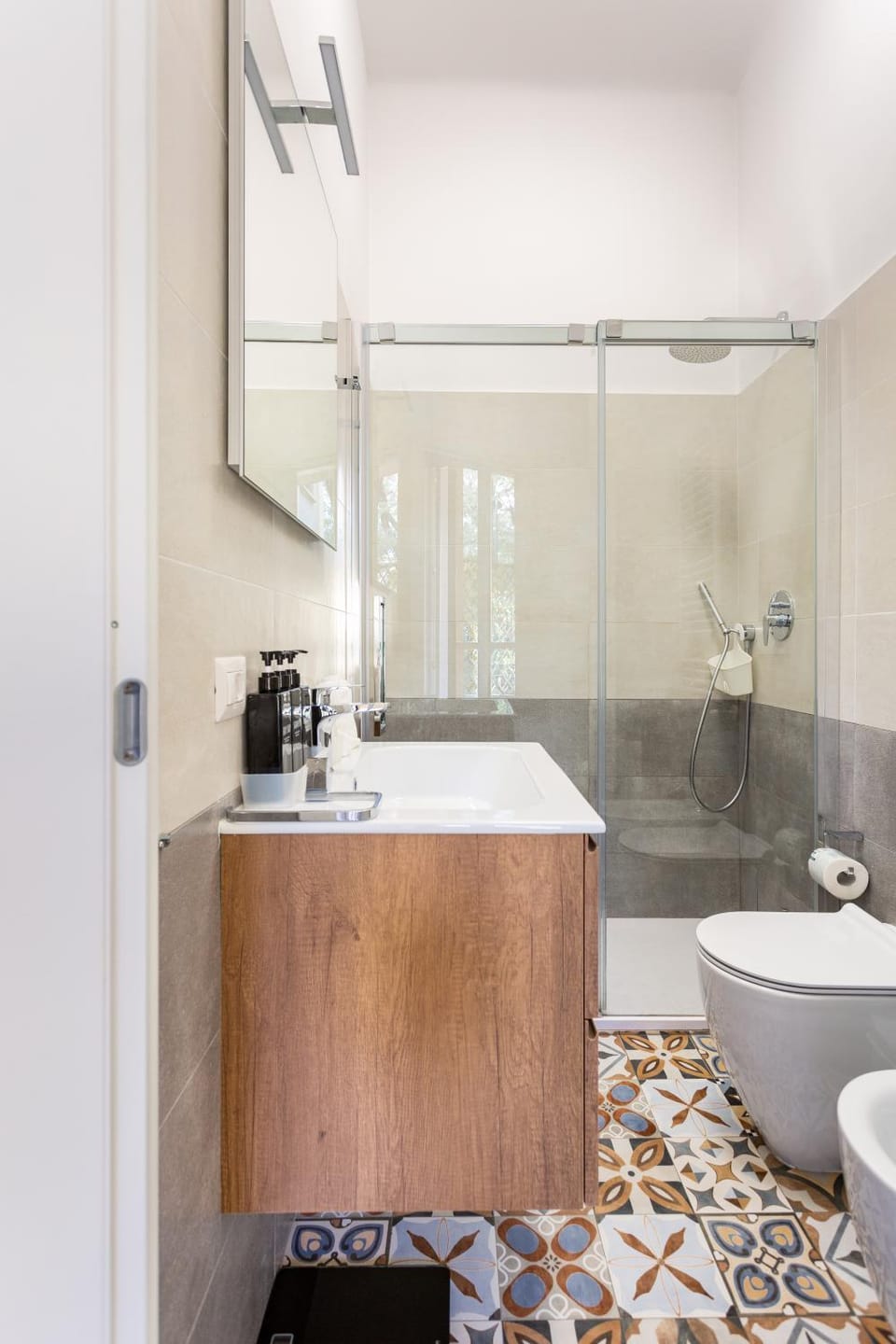 Shower, Toilet, Bathroom