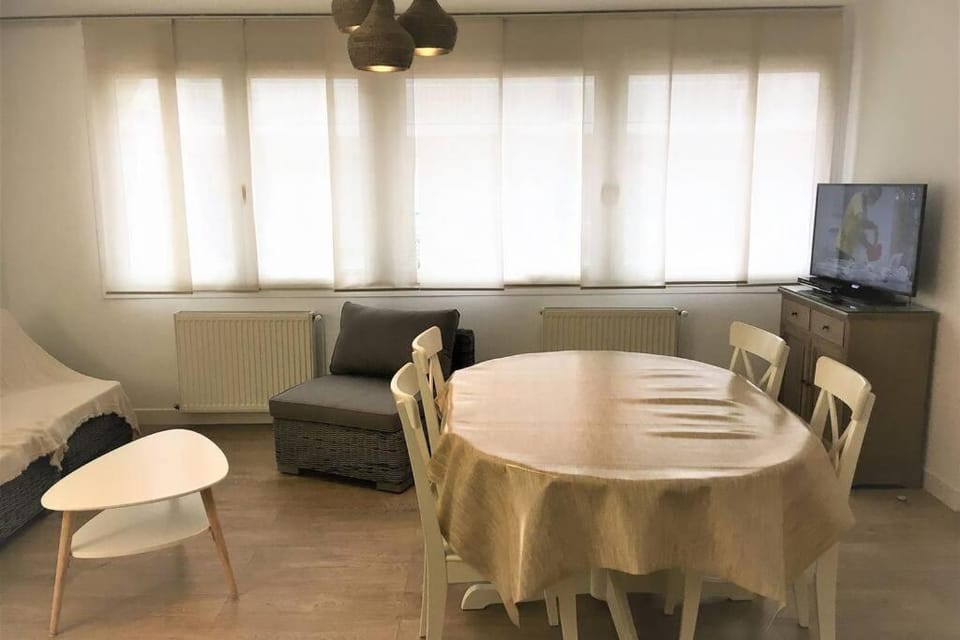 TV and multimedia, Dining area