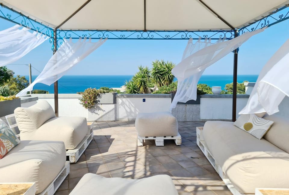 Natural landscape, View (from property/room), Balcony/Terrace, sunbed
