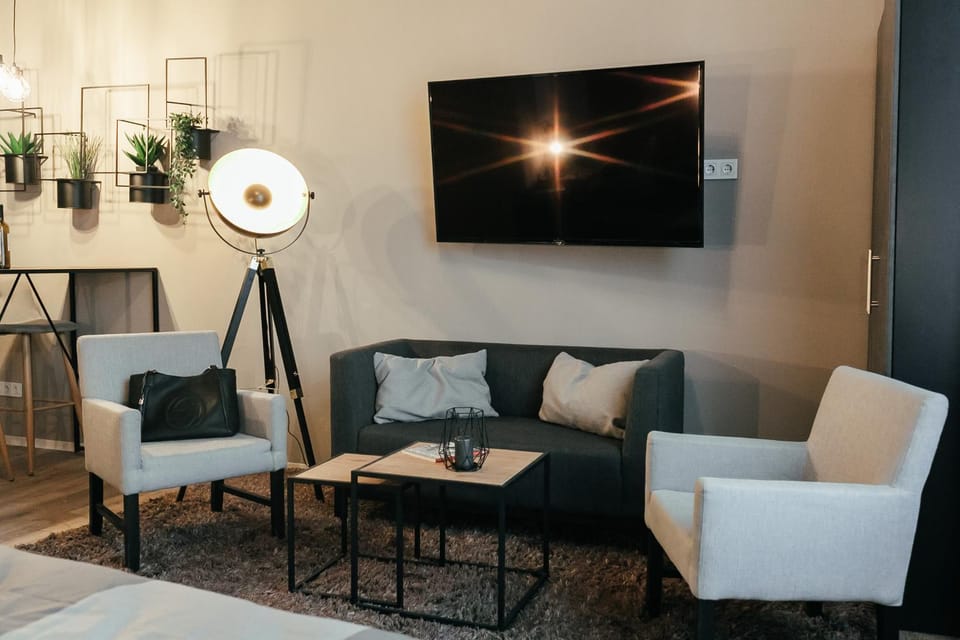 TV and multimedia, Seating area