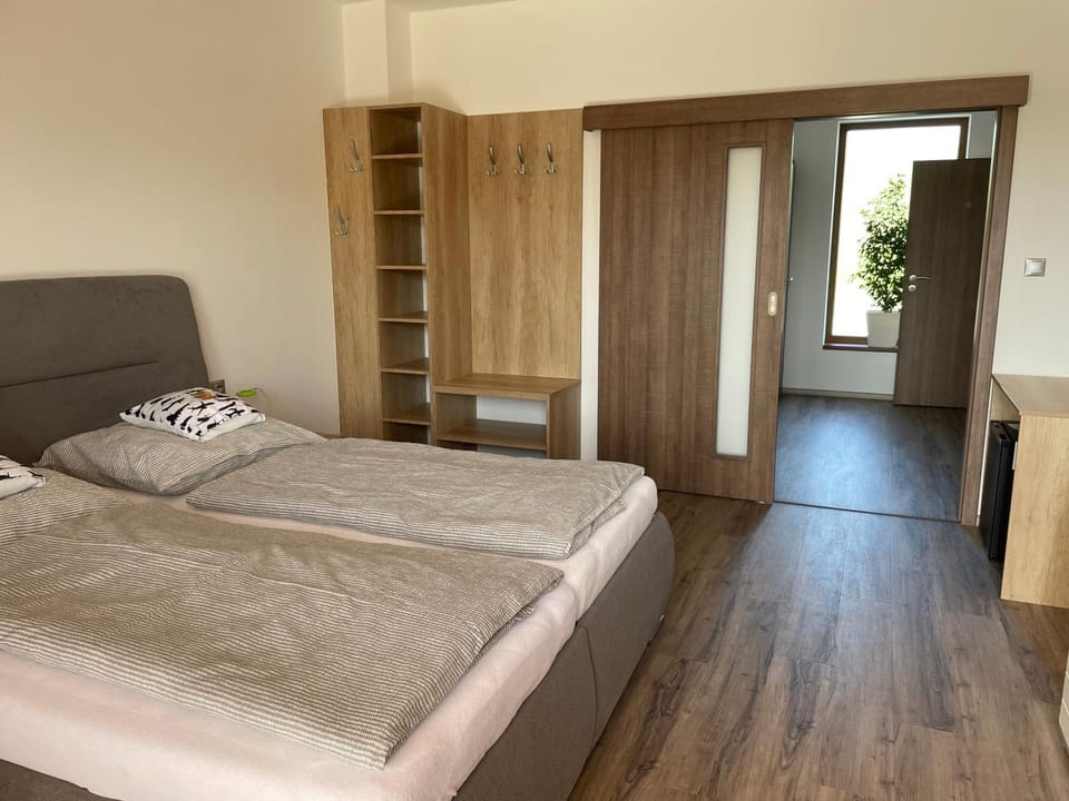 Photo of the whole room, wardrobe