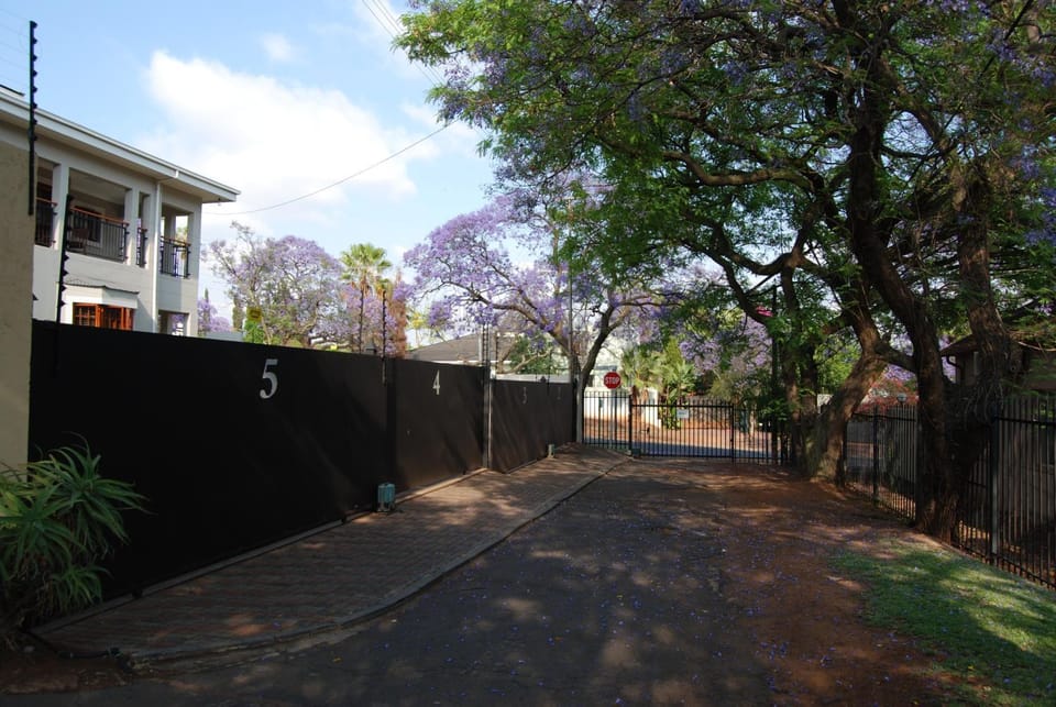 Muckleneuk Guest House Bed and Breakfast in Pretoria