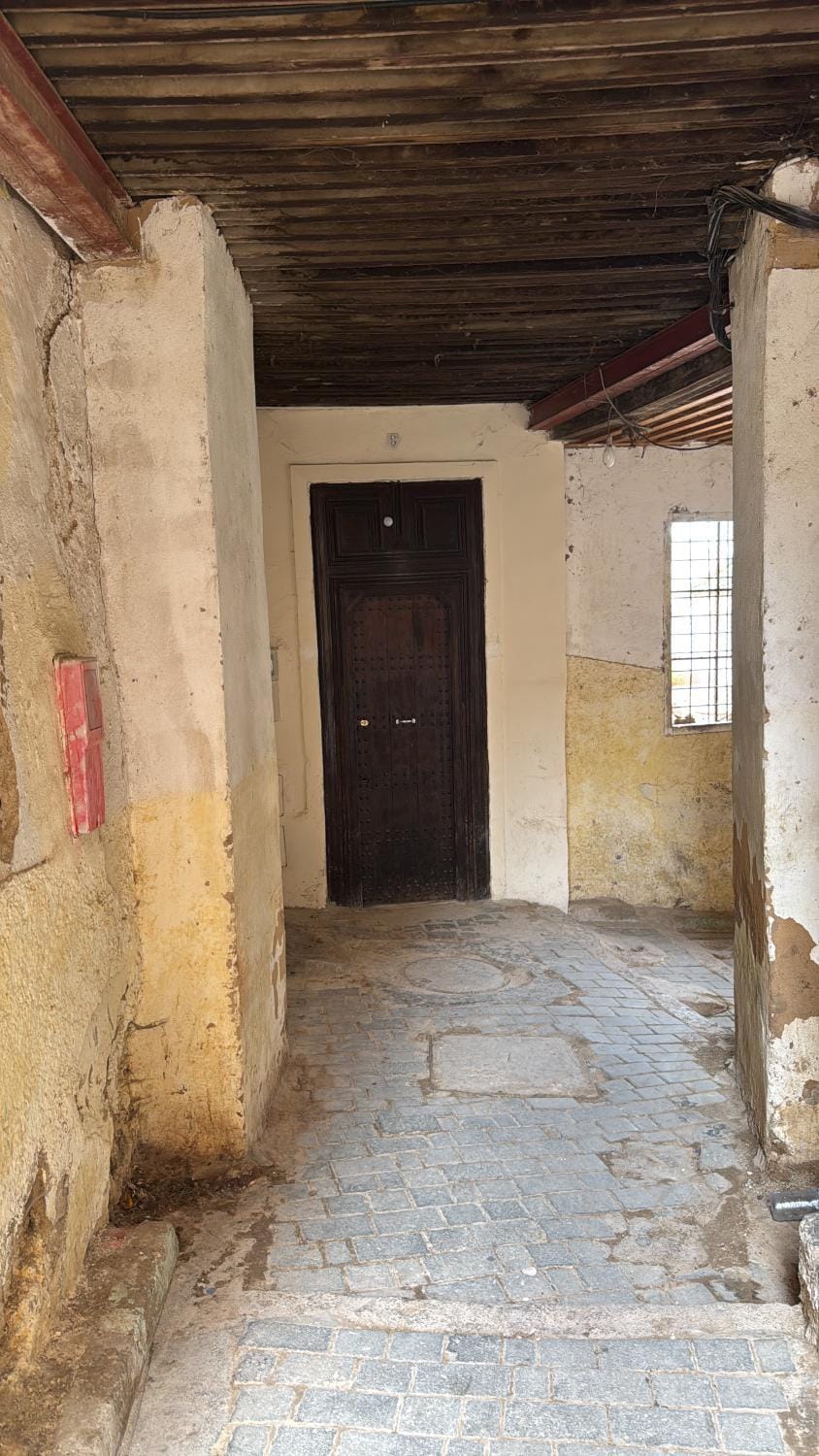 Esc 6 3 9 Apartment in Fes