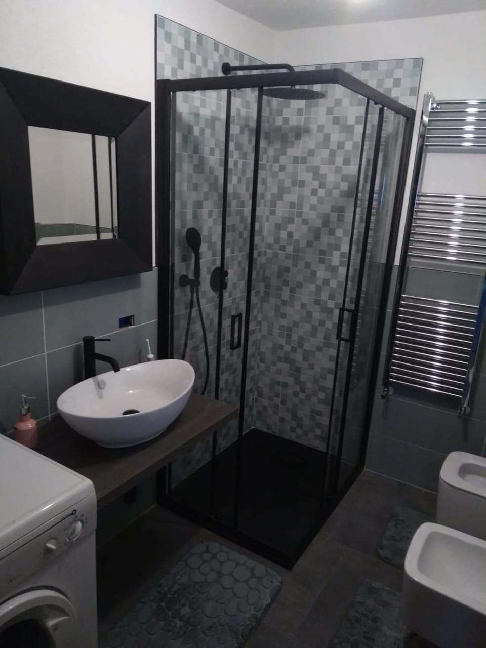 Shower, Bathroom, bidet, washing machine