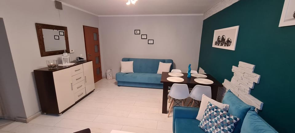 Quiet Basement Apartment Apartment in Poznan