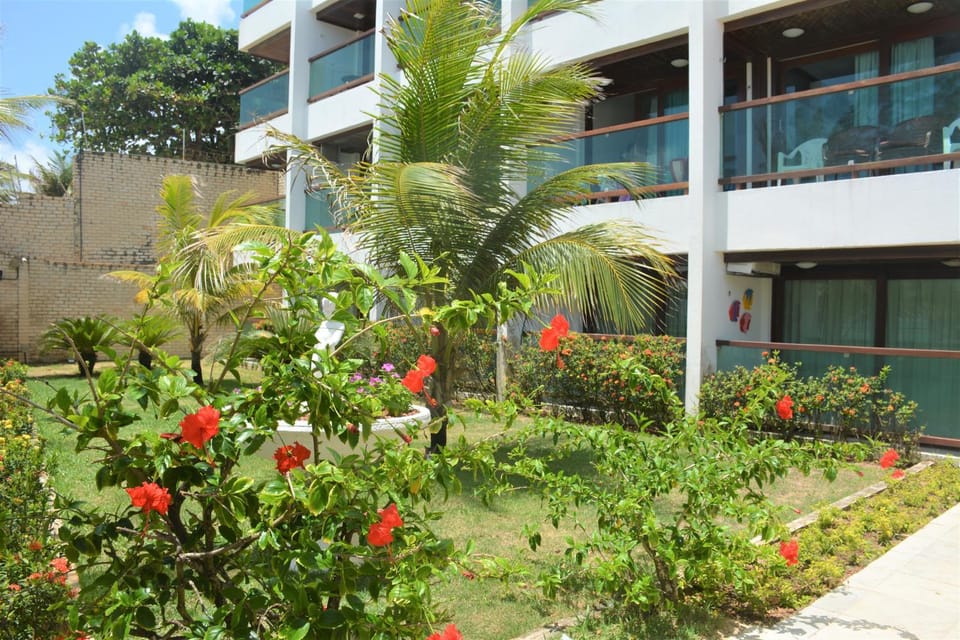 Facade/entrance, Garden