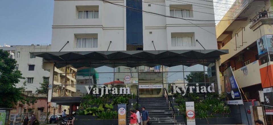 Kyriad Vajram Guntur Apartment in Guntur