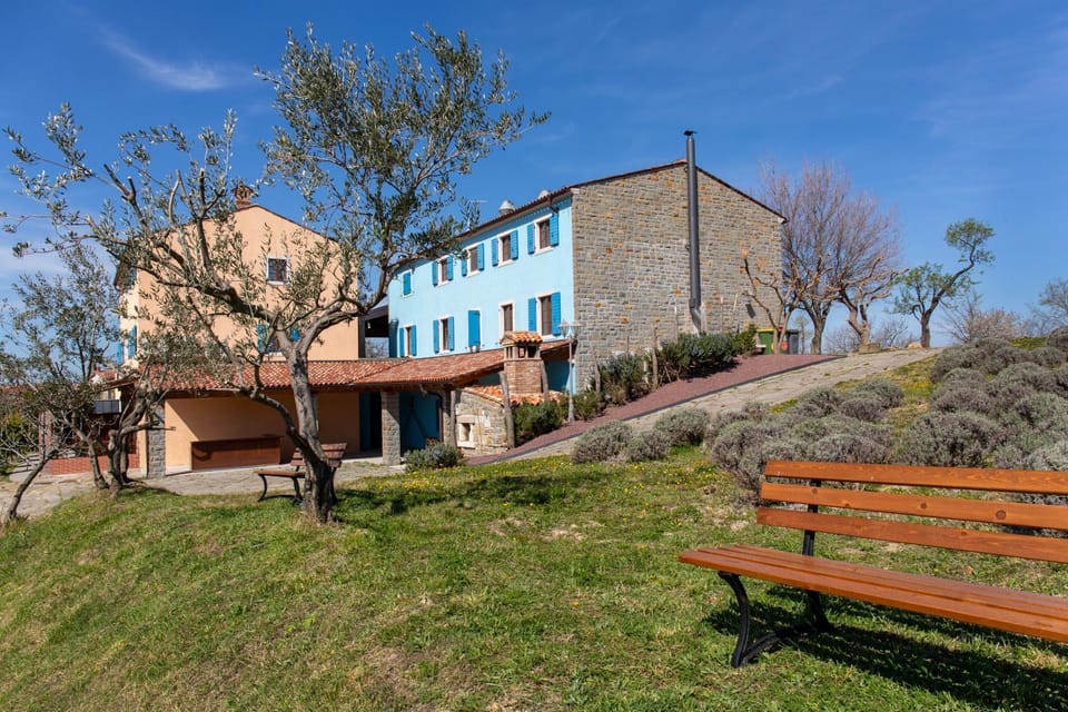 Facade/entrance, Natural landscape