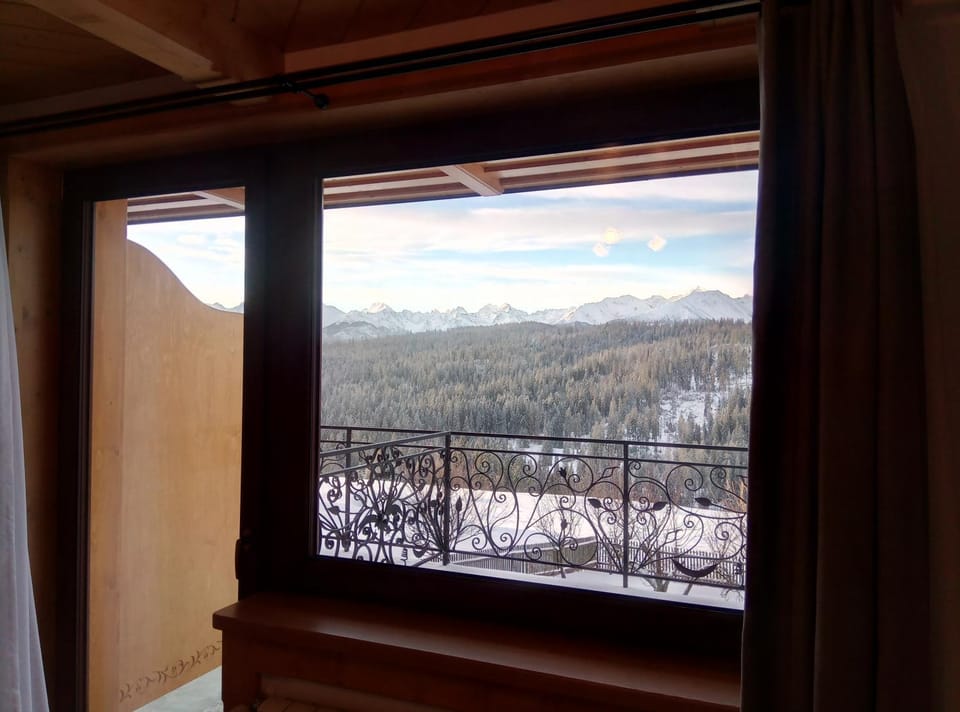 Winter, View (from property/room), Balcony/Terrace, Mountain view