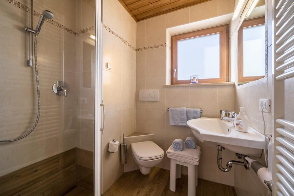 Bathroom, Living room