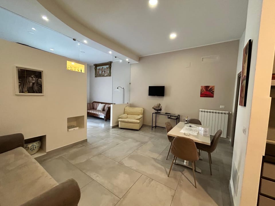 questo rinascimento CASA BRIGITTE House in Naples