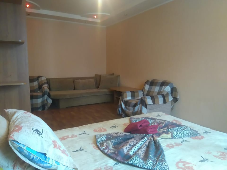 1 кв Стандарт метро Героев труда Apartment in Kharkiv
