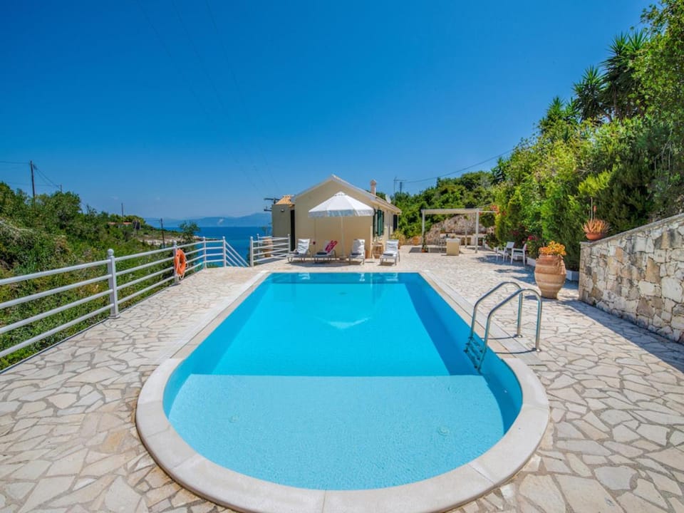 Patio, Swimming pool