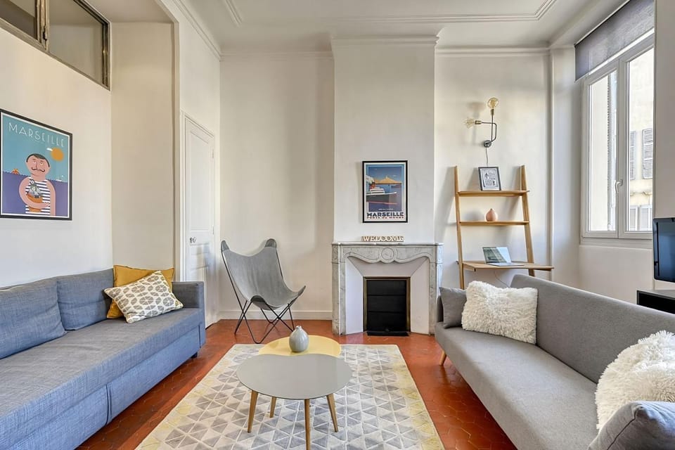 Communal lounge/ TV room, Living room, Seating area