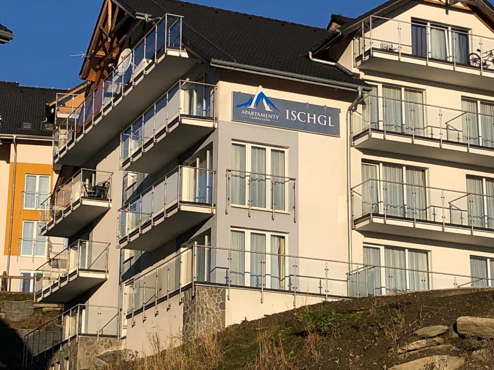 Property building, Day