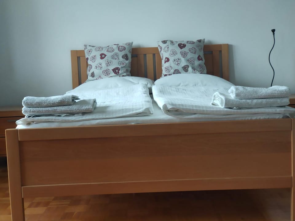 Rooms and Apartment Na poljani Bed and Breakfast in Slovenia