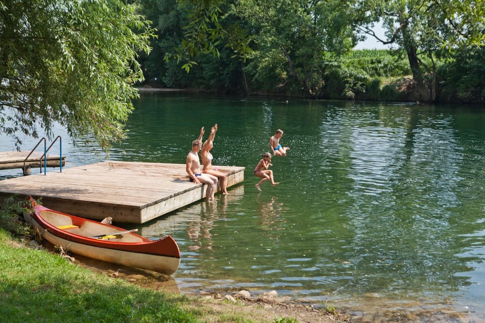 Natural landscape, Fishing, Minigolf, Table tennis, Beach, Canoeing, Canoeing, Hiking, Hiking, Cycling, River view, Family, Family