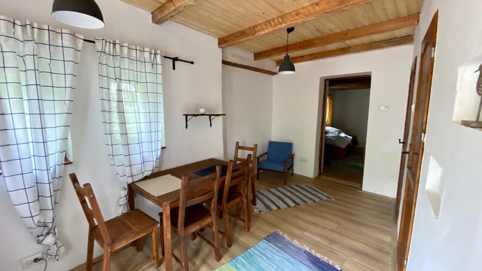 Káli Kerted Vendégházak Monoszló Mariska néni háza Villa in Hungary