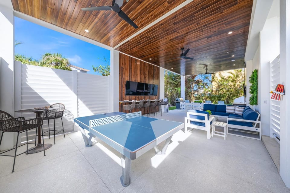 Patio, Day, Table tennis, View (from property/room), Seating area, Dining area, sunbed