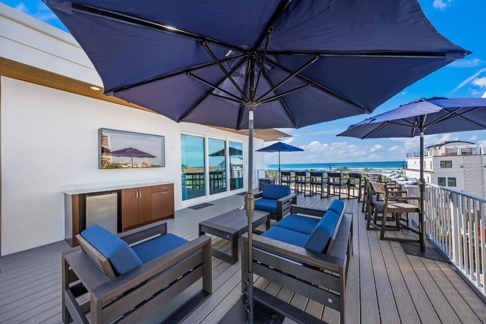 Day, Natural landscape, View (from property/room), Sea view, sunbed