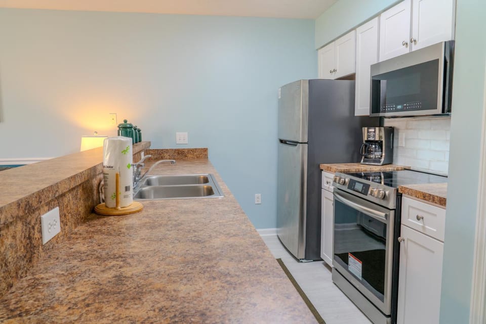2nd Floor Condo Sleeps 4 1 bed 1 bath Waterway Village 1E House in Carolina Forest
