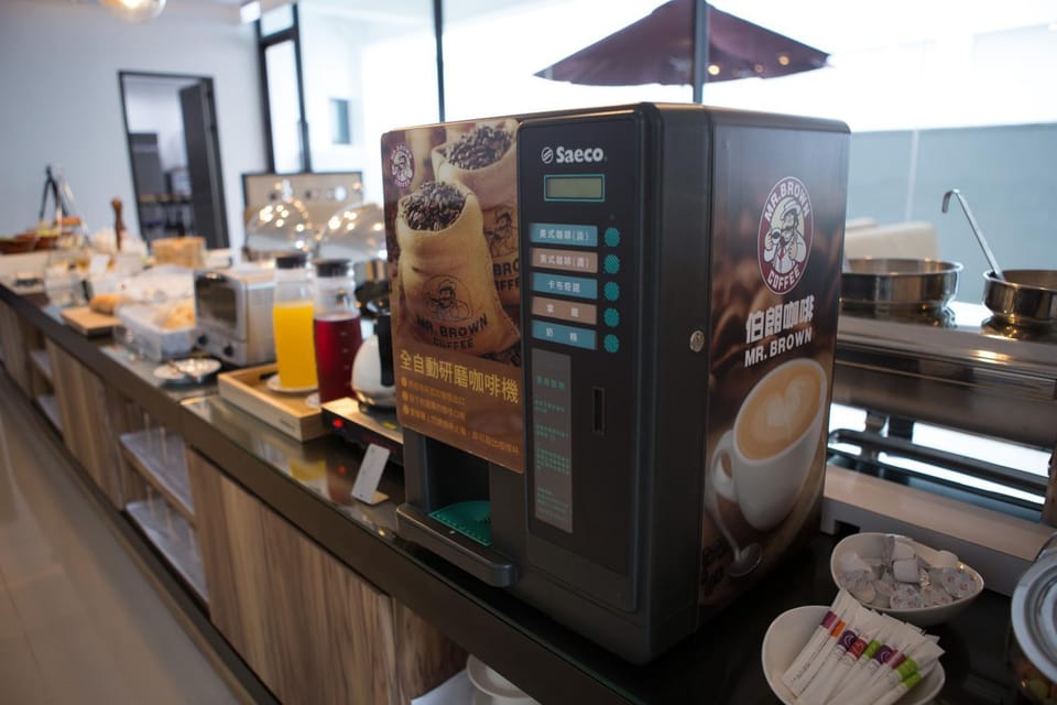Restaurant/places to eat, Buffet breakfast, Drinks