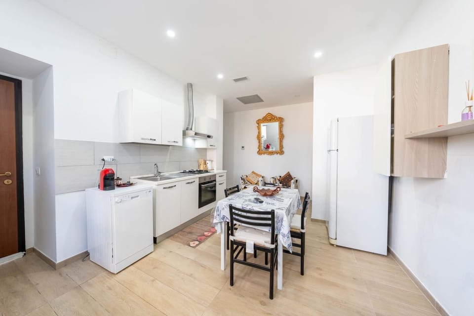 Living room, Dining area, stove, kitchen