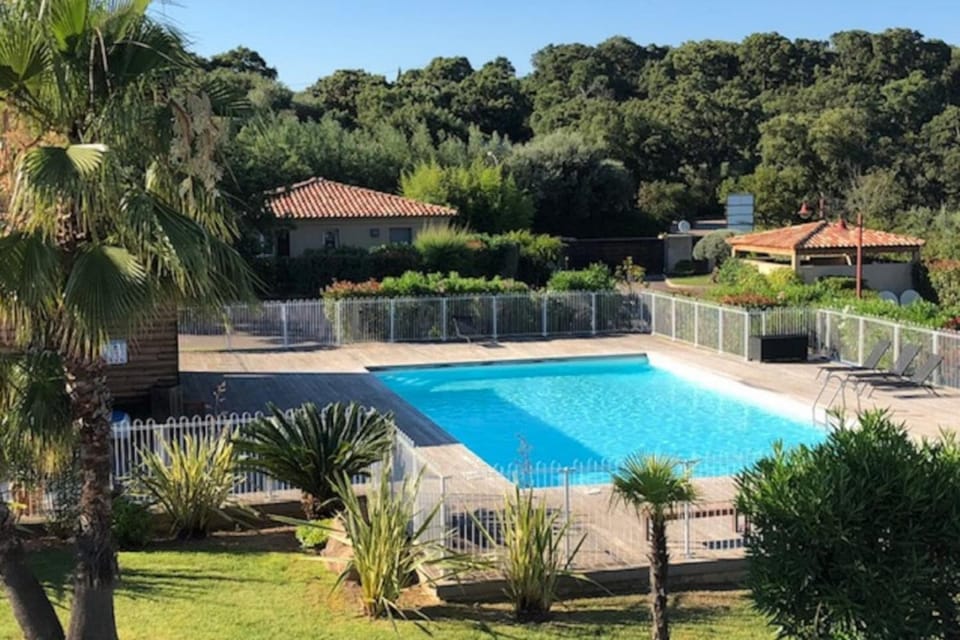 Appartement Les Hameaux de Pinarello House in Zonza