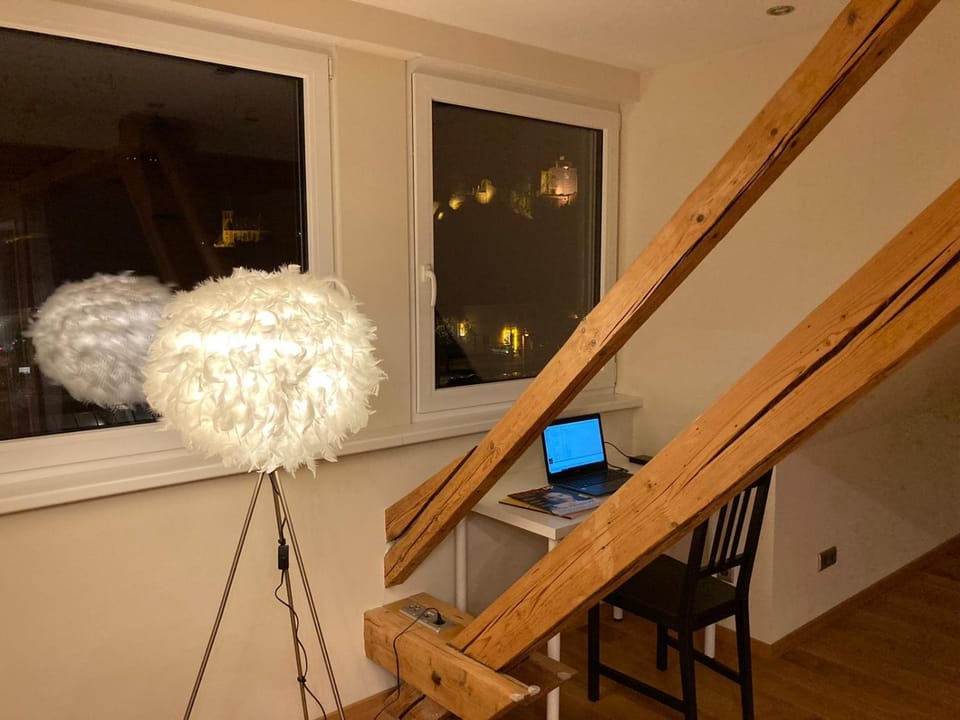 Business facilities, Landmark view