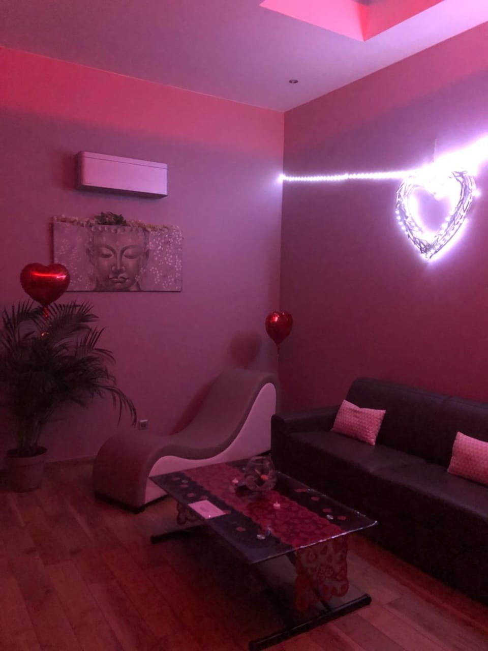 L EDEN et sa love room avec balnéothérapie Apartment in Île-de-France