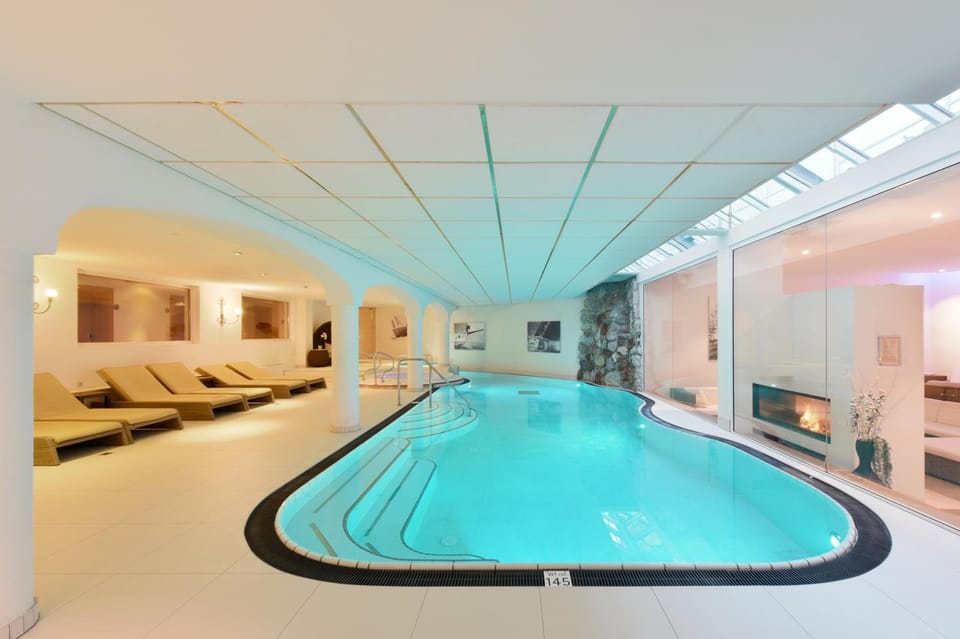 Spa and wellness centre/facilities, Pool view, Swimming pool
