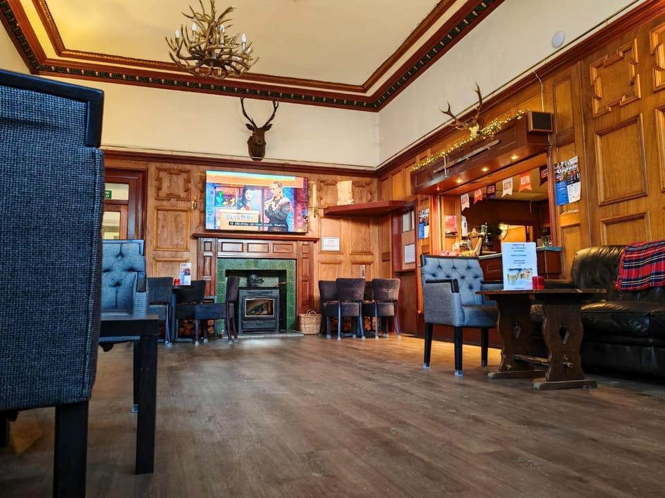 Communal lounge/ TV room, TV and multimedia, Lounge or bar, Seating area