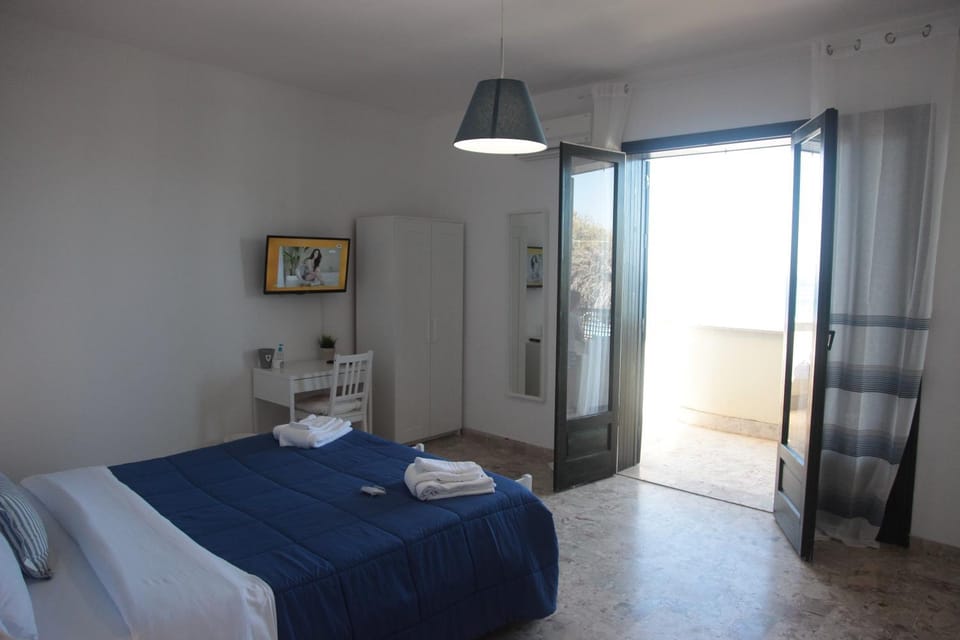 Bed, View (from property/room), Photo of the whole room