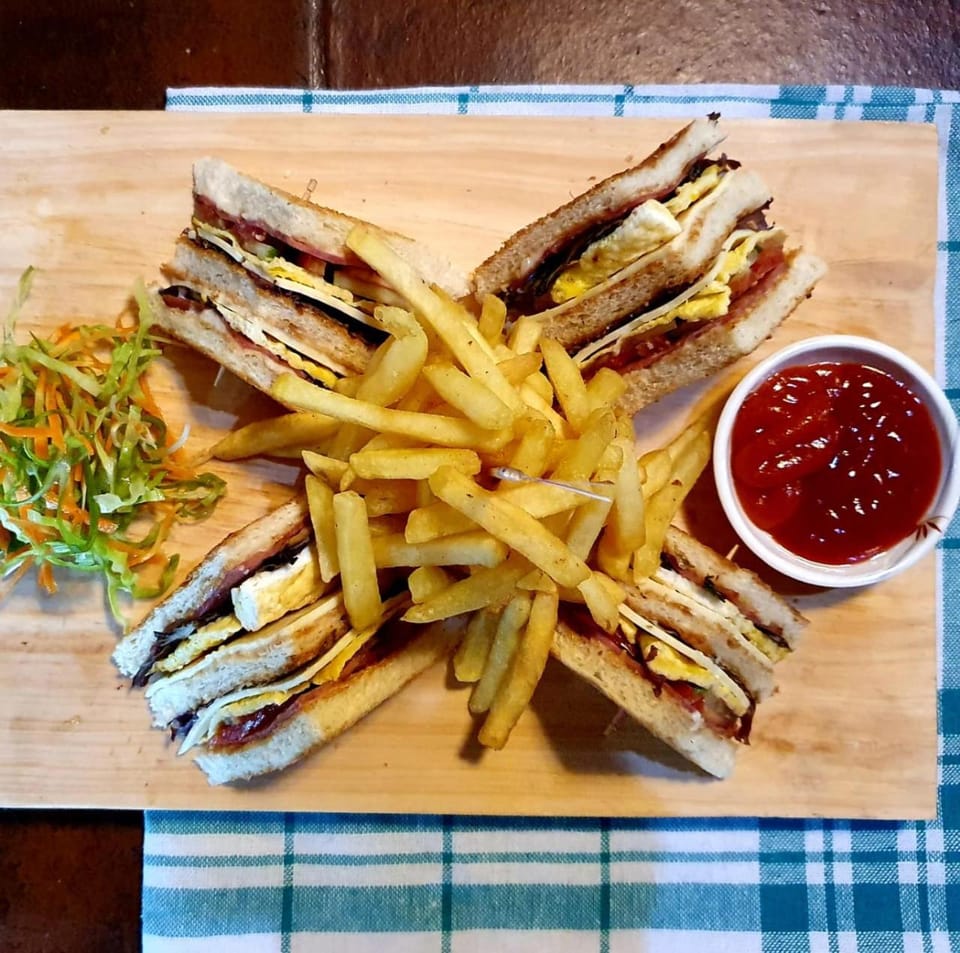 Restaurant/places to eat, Food, Breakfast, Lunch
