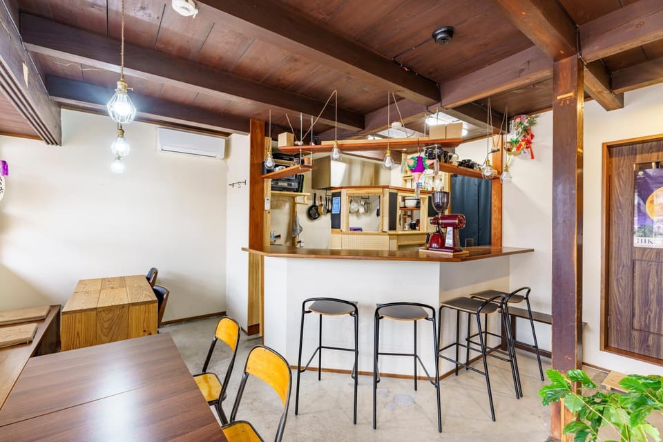 片原楽家 旅人の長浜町家ドミトリー Hostel in Shiga, Japan
