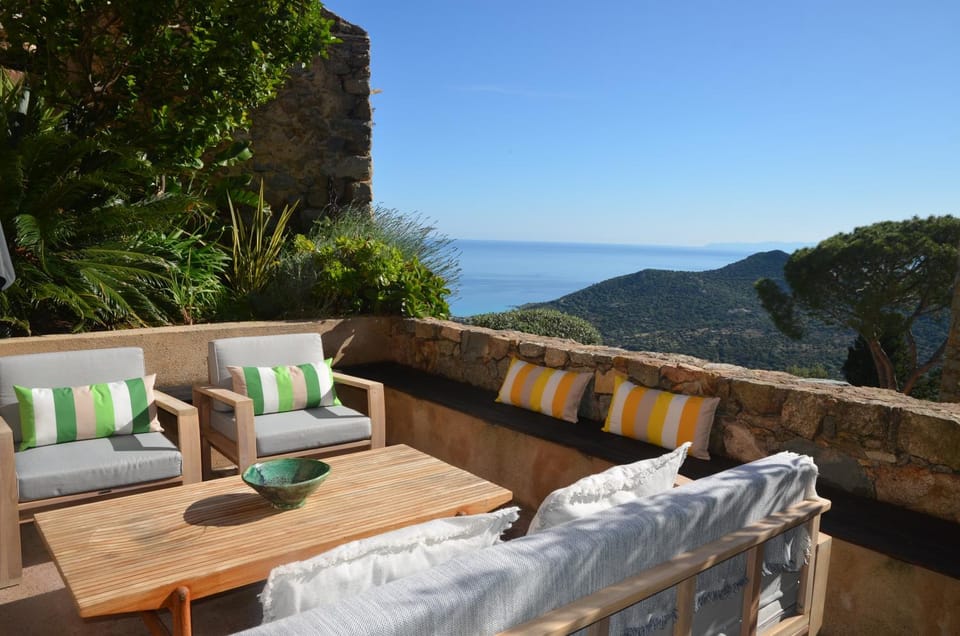 Balcony/Terrace, Seating area, Mountain view, Sea view