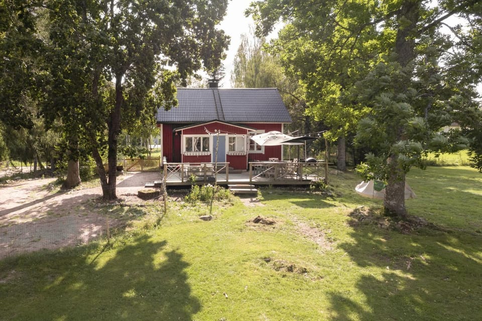 Beautifully renovated lakeside red cottage House in Finland