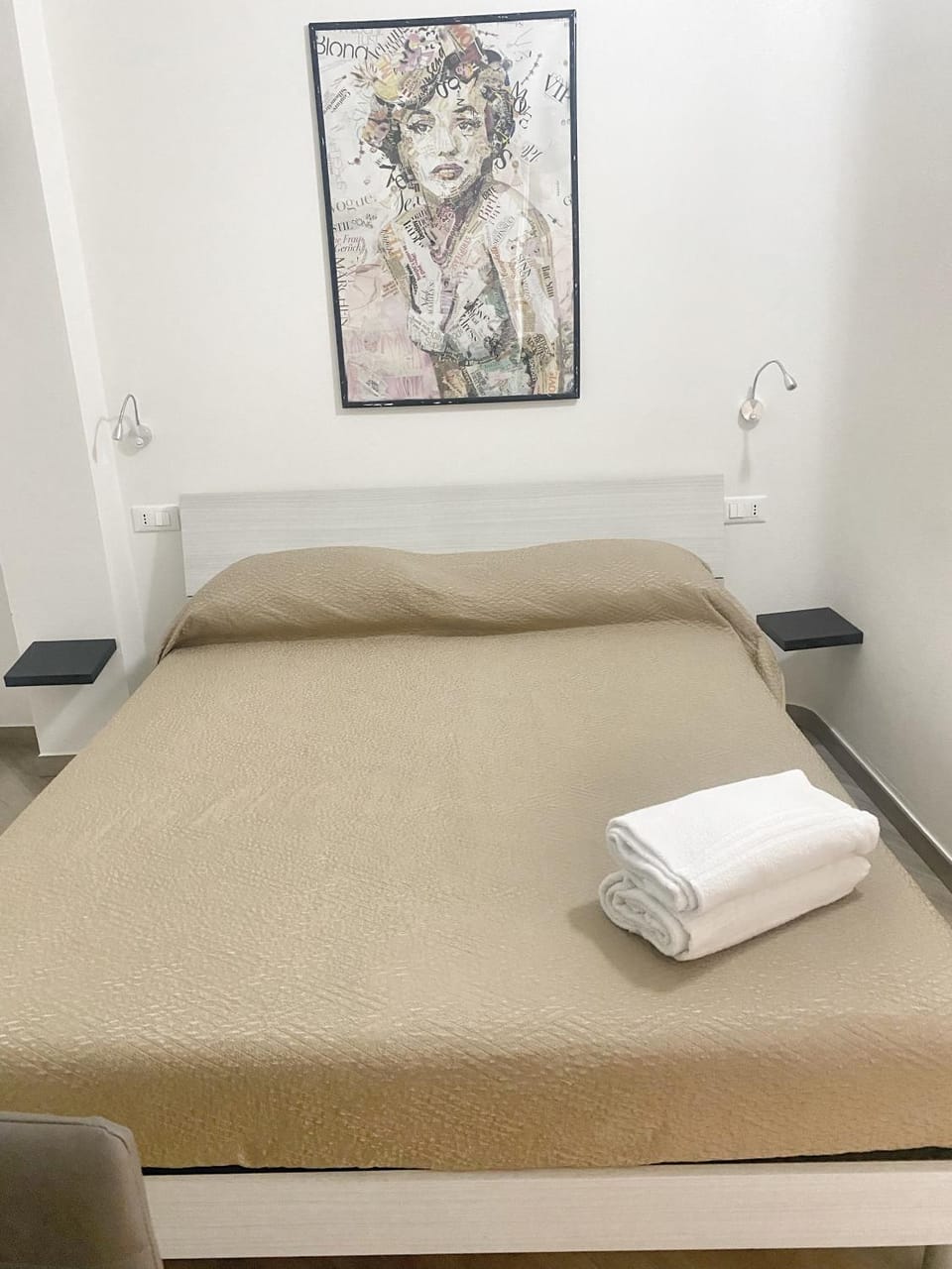 DOMOBLU Camere In Centro Bed and Breakfast in Sardinia