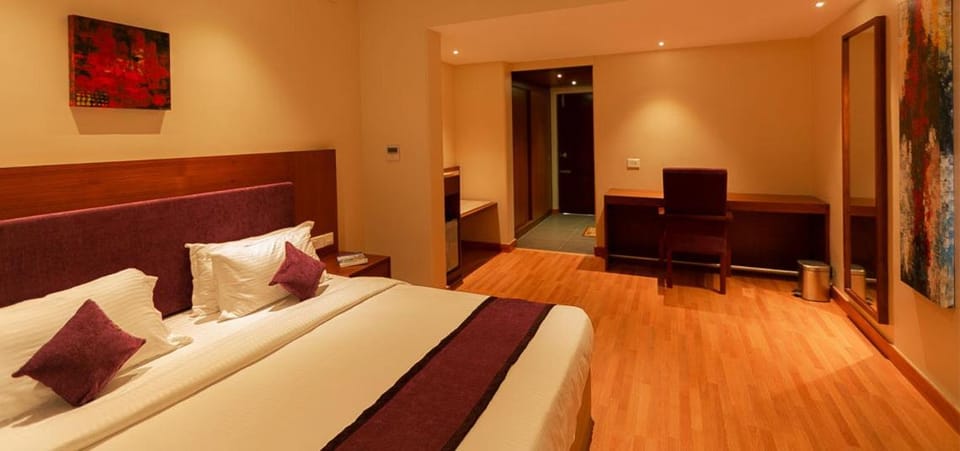 RiverBanks Madaparambil Resorts Hotel in Kerala