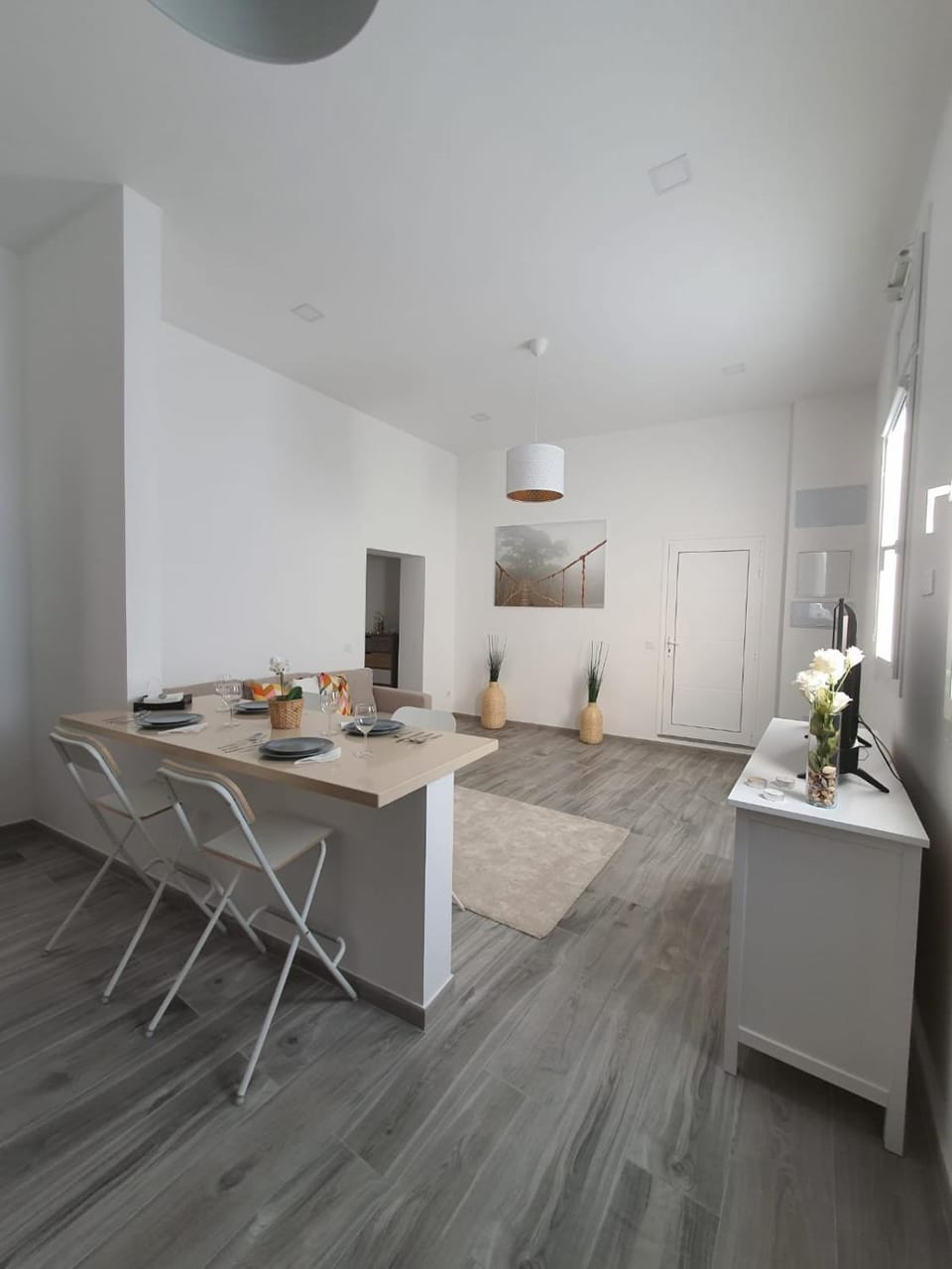 Kitchen or kitchenette, Living room, Dining area