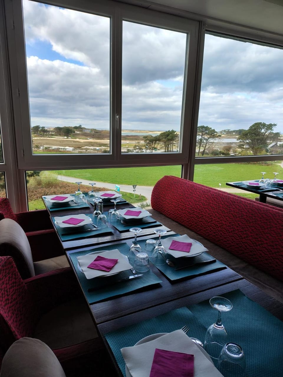 Restaurant/places to eat, View (from property/room), Banquet/Function facilities, Hiking, Cycling, Sea view, Meals, Breakfast, Dinner