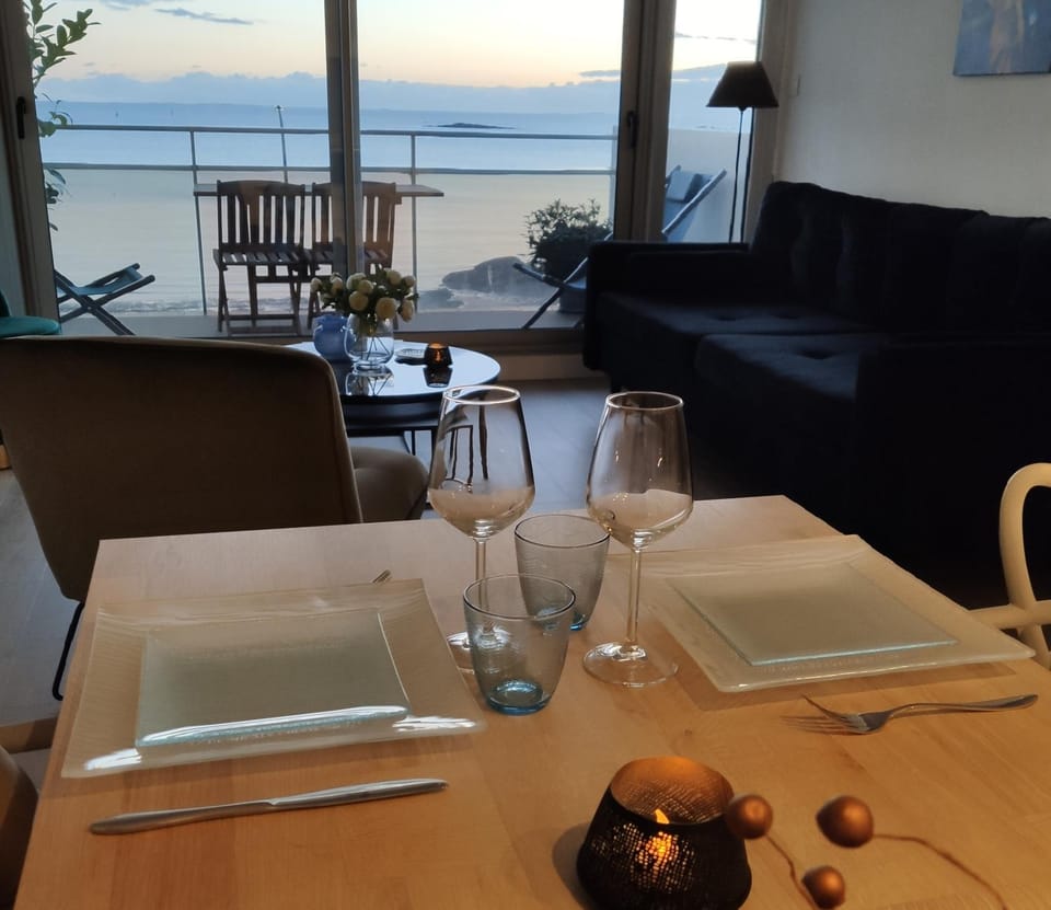 LE 21 Vue sur Mer Apartment in Concarneau