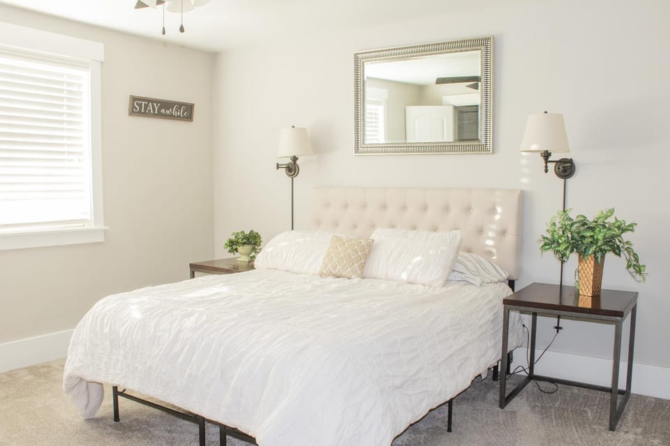 Bed, Bedroom