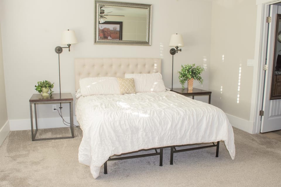 Bed, Bedroom