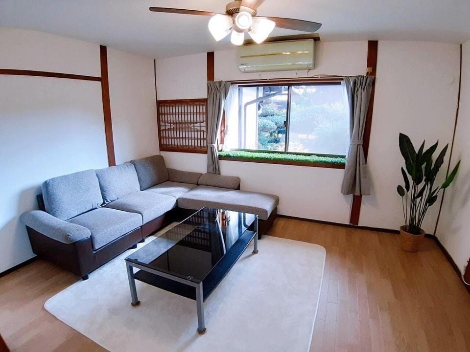 福知山の暮らすように泊まれる宿 wぴーす 山あり川あり自然豊かな田舎の風景 帰省時の滞在宿にも最適です 福知山温泉まで車で8分 Country House in Kyoto Prefecture
