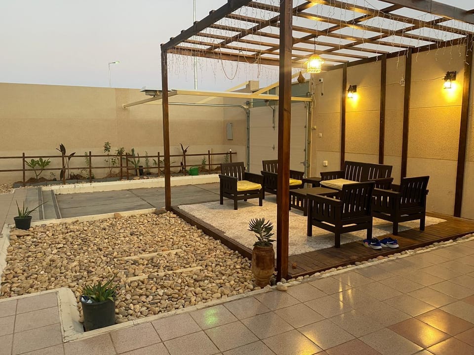 Sunset Alula Villa- العلا Villa in Al Madinah Province