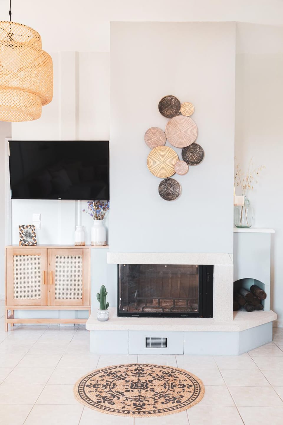 Communal lounge/ TV room, TV and multimedia, Living room, Seating area