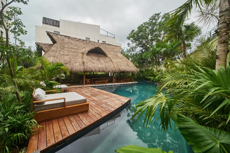 Property building, Swimming pool, Swimming pool