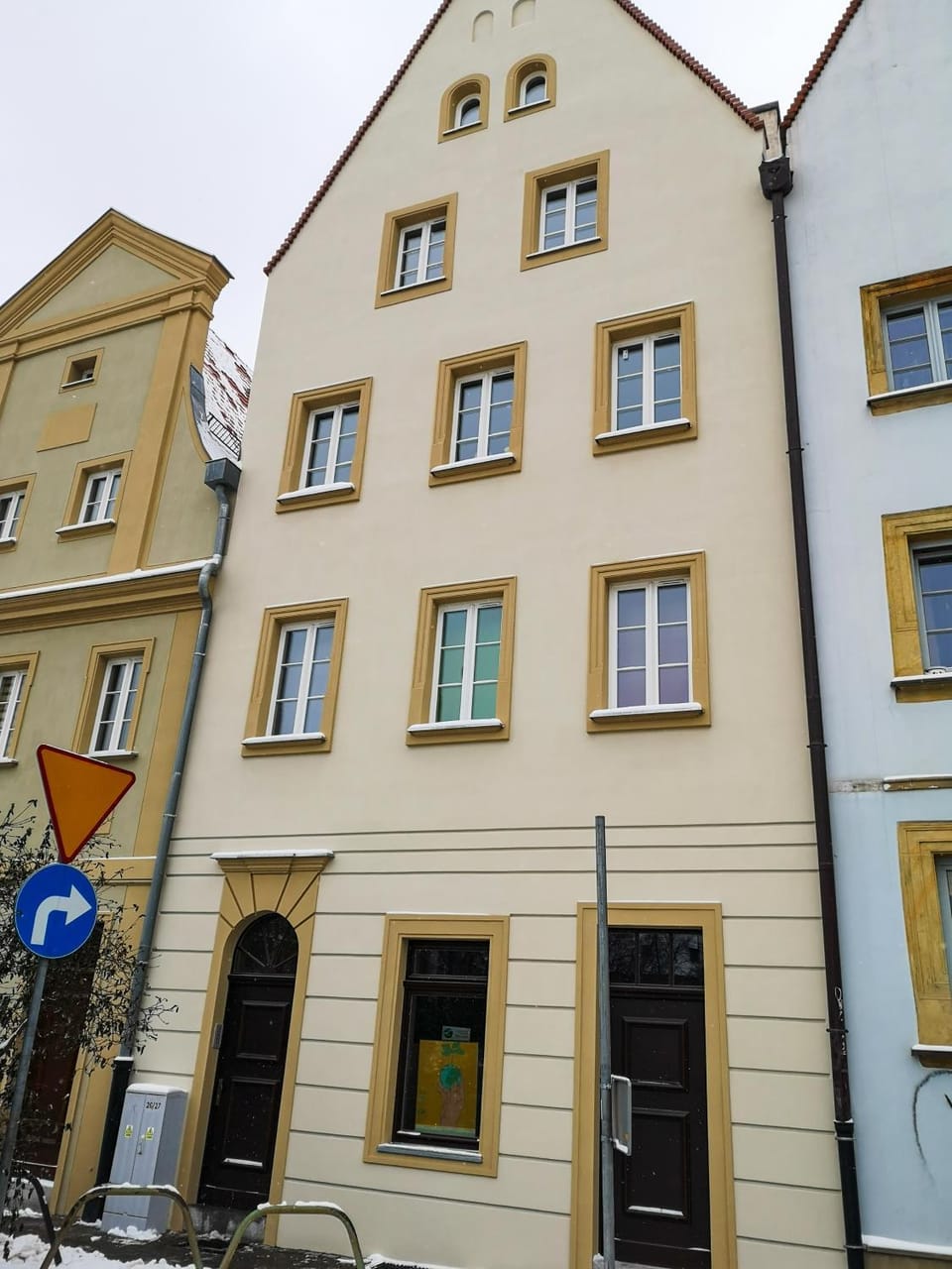 Facade/entrance